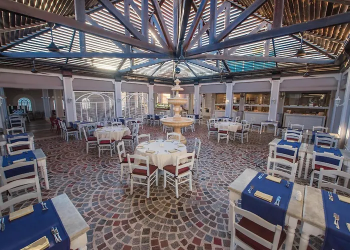 Üdülőközpont Sentido Reef Oasis Aqua Park Sarm es-Sejk